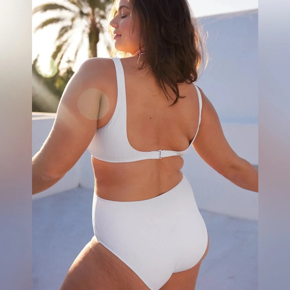 Aerie Wide Rib Cut Out Ring One Piece Swimsuit size L - Picture 3 of 11